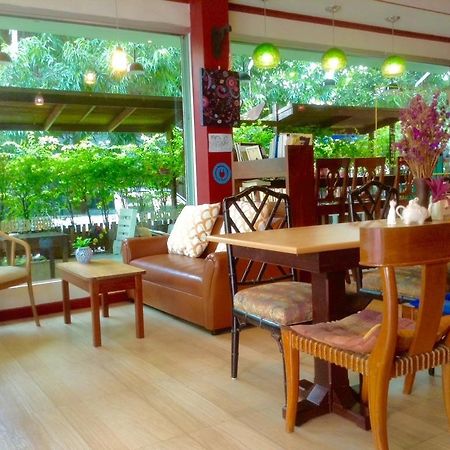 Chanchala Cafe & Hostel Hua Hin Ngoại thất bức ảnh