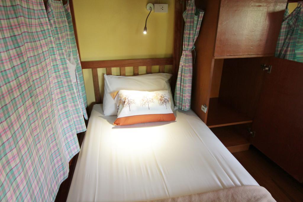 Chanchala Cafe & Hostel Hua Hin Ngoại thất bức ảnh