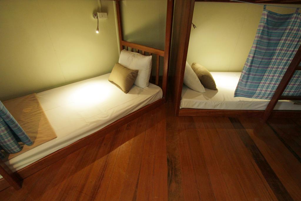 Chanchala Cafe & Hostel Hua Hin Ngoại thất bức ảnh