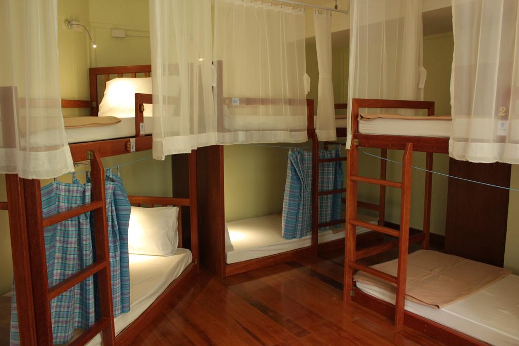 Chanchala Cafe & Hostel Hua Hin Ngoại thất bức ảnh