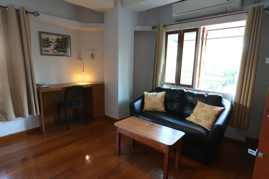 Chanchala Cafe & Hostel Hua Hin Ngoại thất bức ảnh