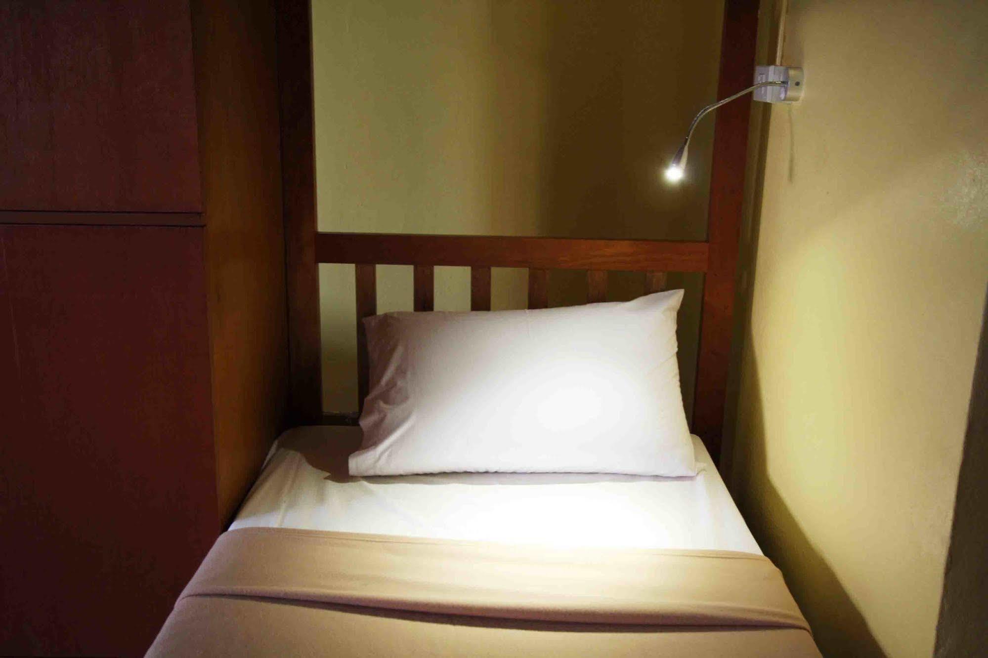 Chanchala Cafe & Hostel Hua Hin Ngoại thất bức ảnh