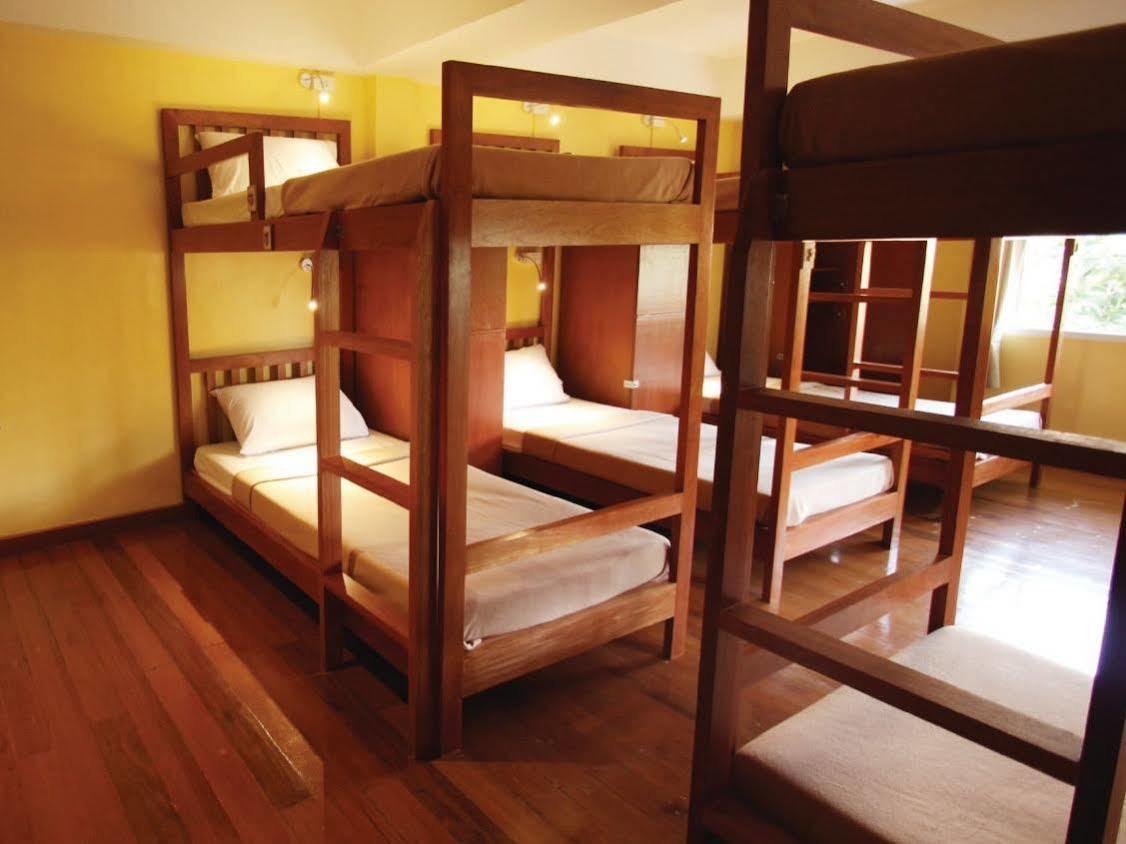 Chanchala Cafe & Hostel Hua Hin Ngoại thất bức ảnh